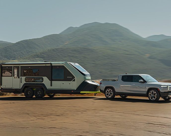 evotrex’s-new-power-generating-rv-trailer-is-designed-for-off-grid-travel