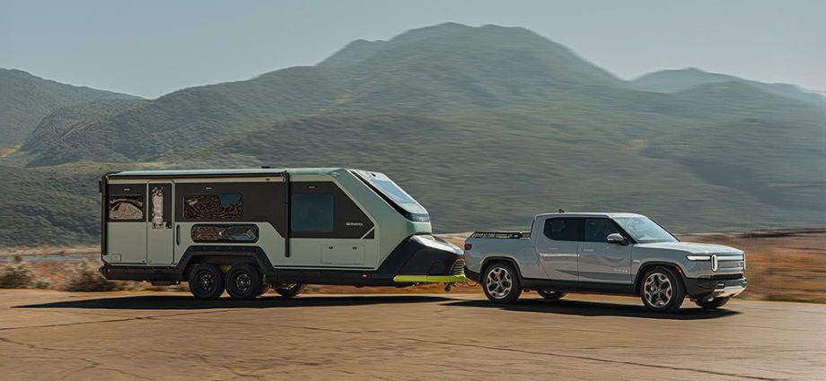 evotrex’s-new-power-generating-rv-trailer-is-designed-for-off-grid-travel