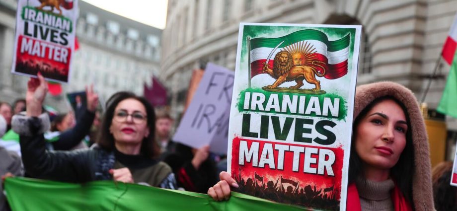 contributor:-iran’s-crisis-is-a-test-of-us.-moral-leadership