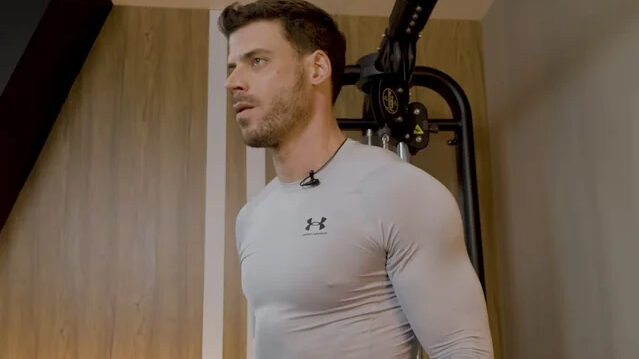 francois-arnaud’s-sexy-hockey-body-transformation-revealed