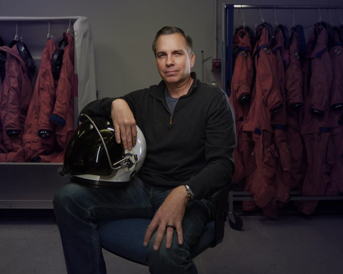 i-am-artemis:-dustin-gohmert