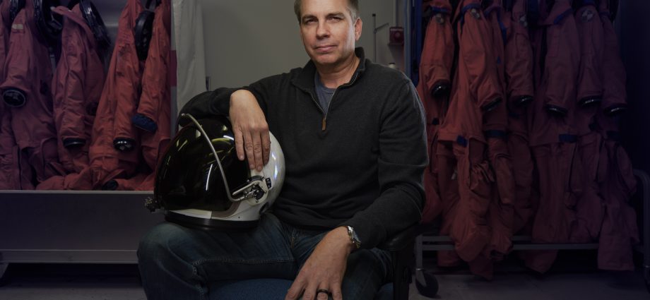 i-am-artemis:-dustin-gohmert