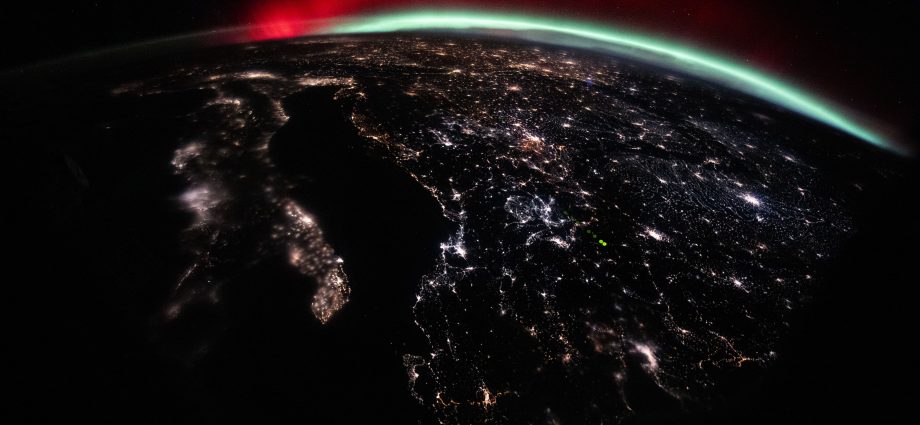 red,-green-light-show