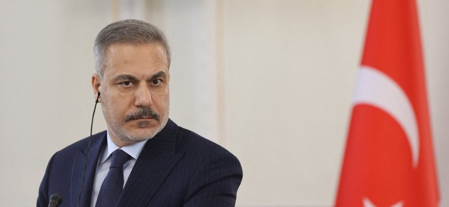 turkiye’s-fm-fidan-says-israel-‘looking-for-opportunity’-to-attack-iran