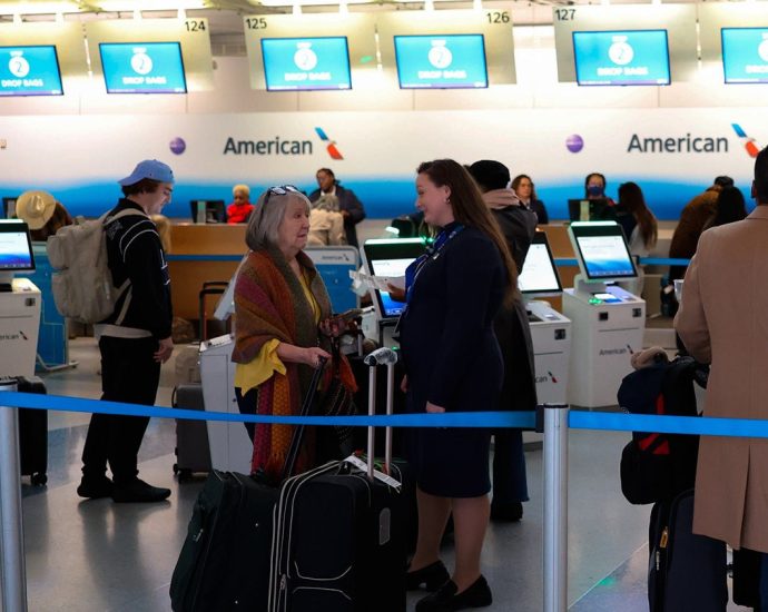 massive-winter-storm-causes-airport-delays-and-cancellations