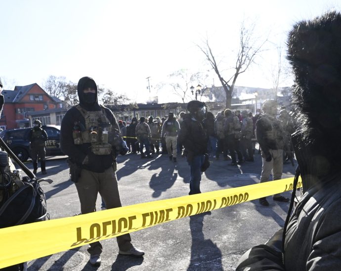 border-patrol-agents-shoot-and-kill-man-in-south-minneapolis