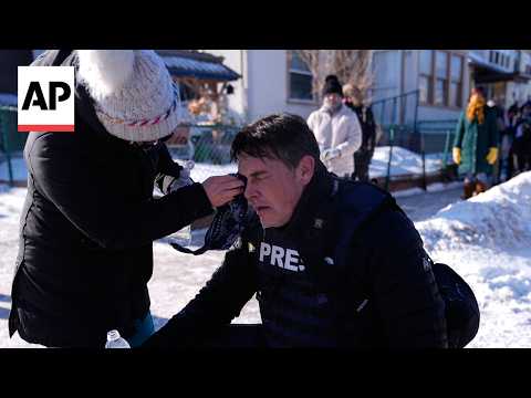 federal-immigration-agents-deploy-tear-gas-after-shooting-in-minneapolis