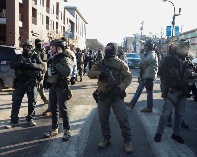 us-federal-agents-shoot-and-kill-another-person-in-minneapolis