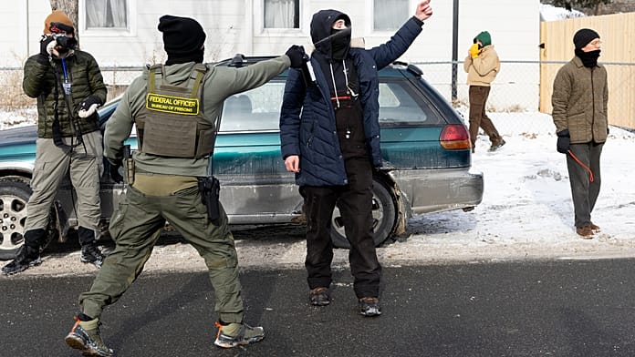 video-shows-confrontation-between-federal-agents-leading-up-to-a-fatal-shooting-in-minneapolis