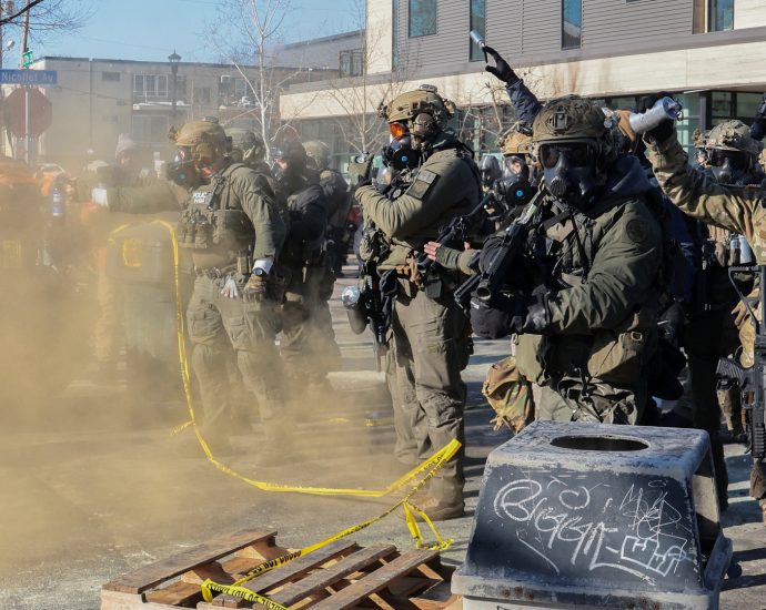 us-federal-agents-shoot-and-kill-us-citizen-in-minneapolis