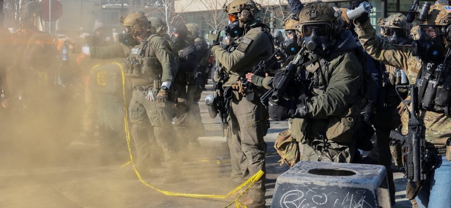 us-federal-agents-shoot-and-kill-us-citizen-in-minneapolis