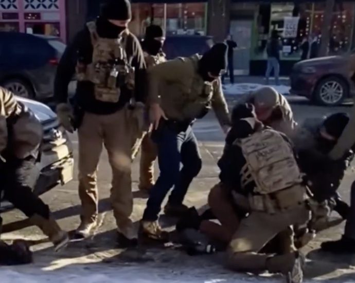 masked-federal-agents-kill-another-minneapolis-resident-in-the-street