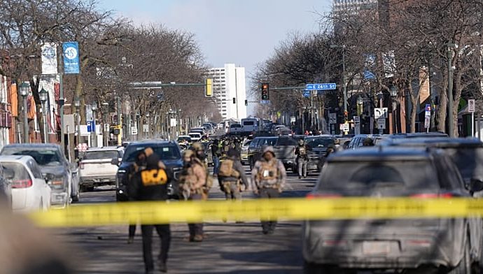 federal-officers-shoot-man-dead-in-minneapolis-amid-immigration-crackdown
