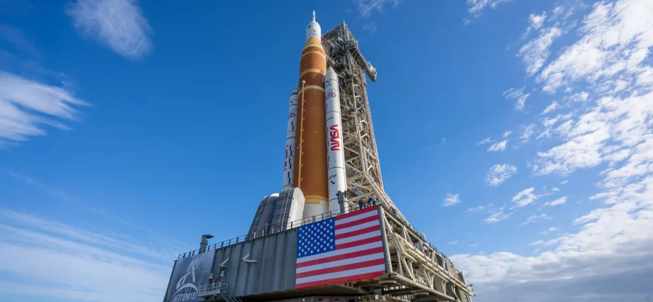 NASA is set to send astronauts around the Moon again