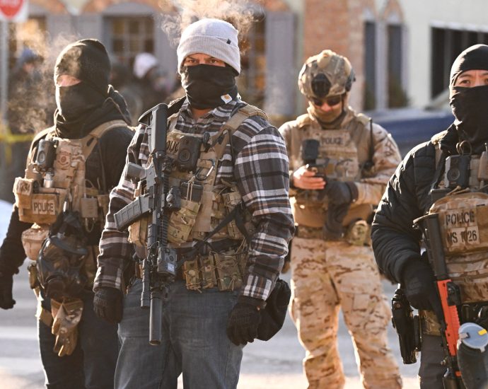 here’s-what-to-know-about-your-legal-rights-when-encountered-with-ice