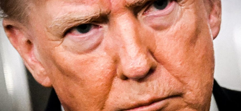 here’s-who-has-been-surprisingly-willing-to-defy-the-traitor-in-his-second-term