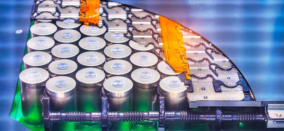 why-integrated-fpc-based-cell-contact-solutions-are-essential-to-battery-pack-manufacturing