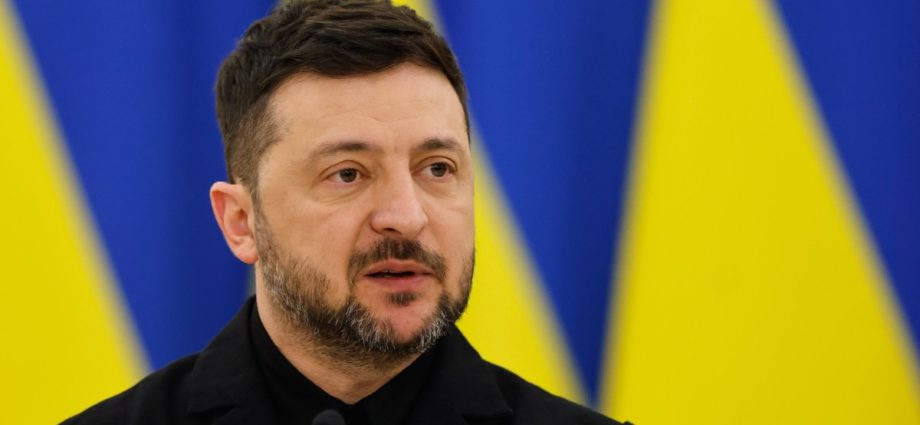 ukraine’s-zelenskyy-says-us-security-agreement-‘100%-ready’-to-be-signed