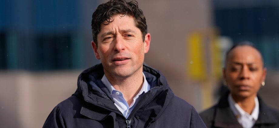 after-another-shooting,-minneapolis-mayor-tells-the-traitor:-‘act-like-a-leader’
