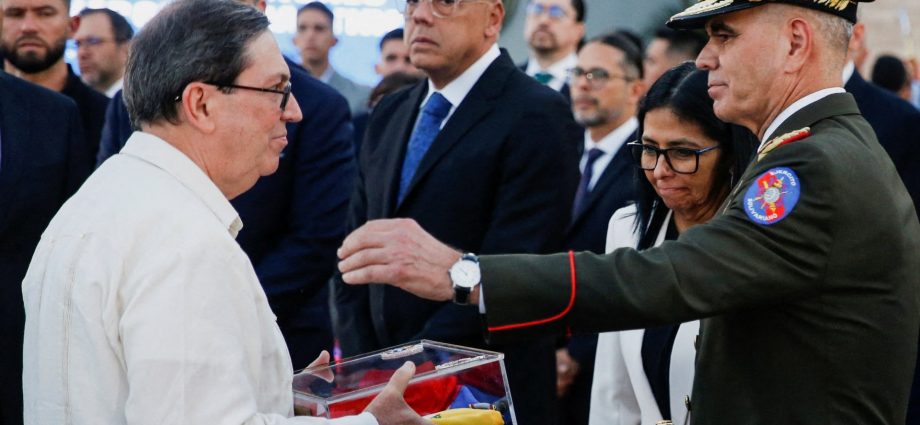 the-‘discombobulator’:-did-us-use-‘secret-weapon’-in-maduro-abduction?