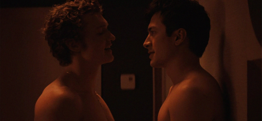 ‘heated-rivalry’-may-release-a-bonus-episode-before-season-2