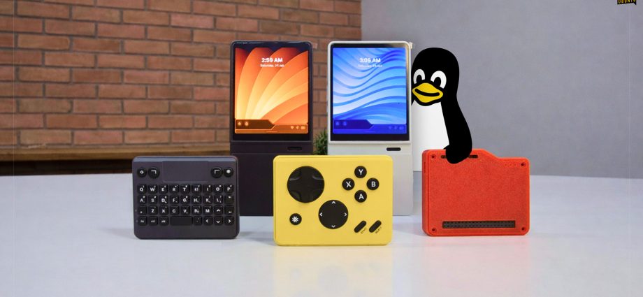 mecha-comet-–-modular-linux-handheld-with-snap-on-modules