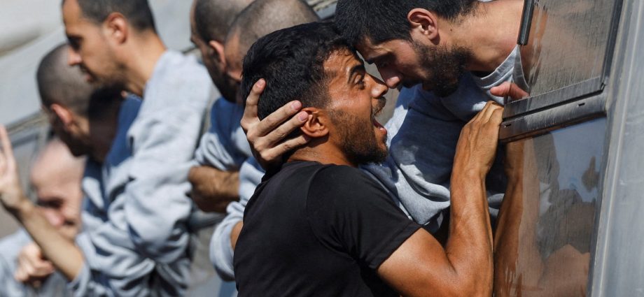 israeli-and-palestinian-captives-and-prisoners:-a-timeline-of-key-events