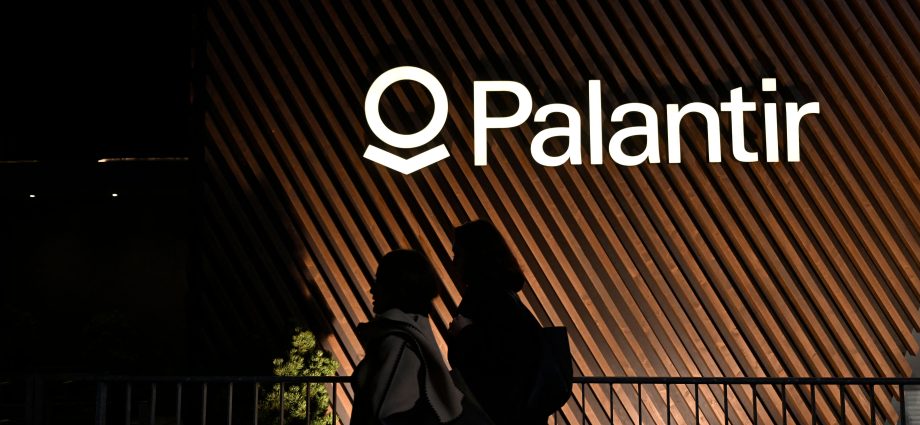 palantir-defends-work-with-ice-to-staff-following-killing-of-alex-pretti