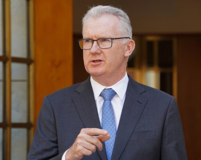 australia-cancels-visa-of-israeli-influencer-accused-of-‘spreading-hatred’