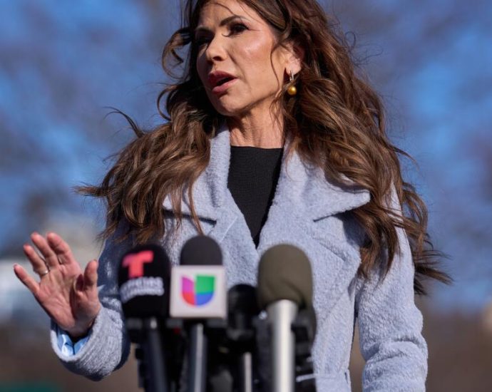 another-shutdown-likely-after-ice-killings-in-minnesota-prompt-revolt-by-democrats