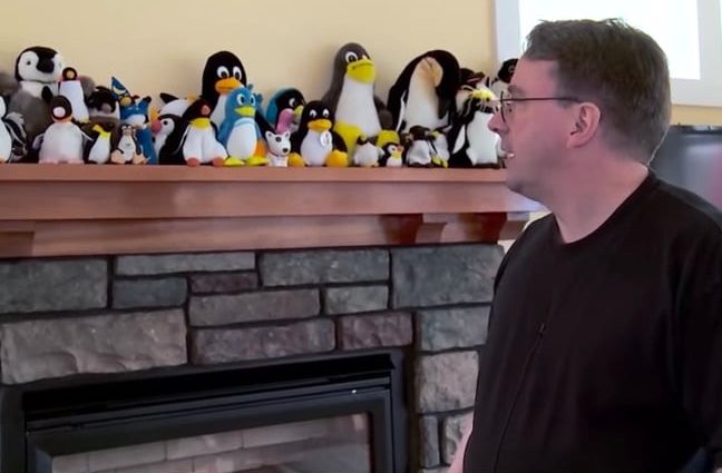 succession:-linux-kernel-community-gets-continuity-plan-for-post-linus-era