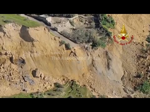 hundreds-evacuated-as-landslide-forms-huge-cliff-on-edge-of-sicilian-hilltop-town