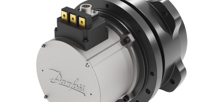 vts-track-solutions’-new-fero-tracked-carriers-use-danfoss’s-editron-edrive