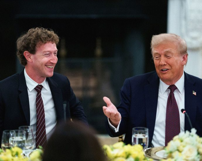 meta-is-blocking-links-to-ice-list-on-facebook,-instagram,-and-threads