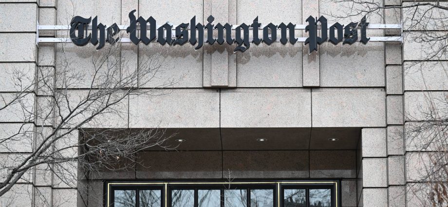 ‘save-the-post’:-staff-plead-with-bezos-to-protect-the-washington-post-from-cuts