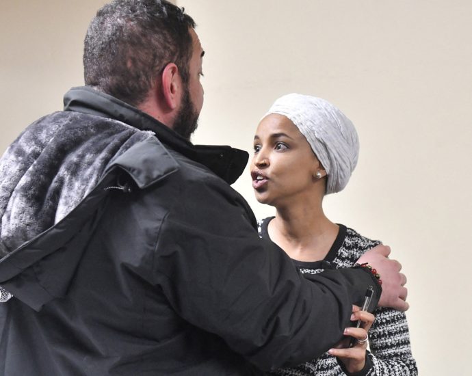 us-congresswoman-ilhan-omar-sprayed-with-liquid-at-town-hall-meeting