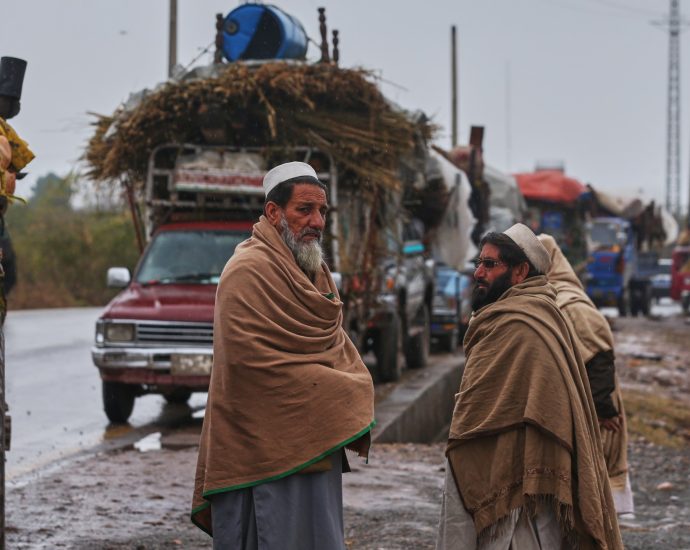 tens-of-thousands-flee-northwest-pakistan’s-tirah-over-fears