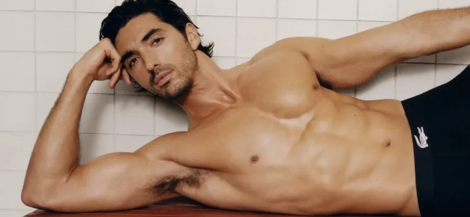 taylor-zakhar-perez-knows-you’re-looking,-and-he’s-fine-with-that