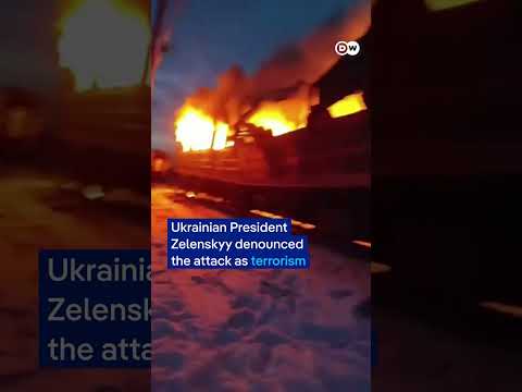 five-killed-in-russian-strike-on-ukrainian-passenger-train-|-dw-news