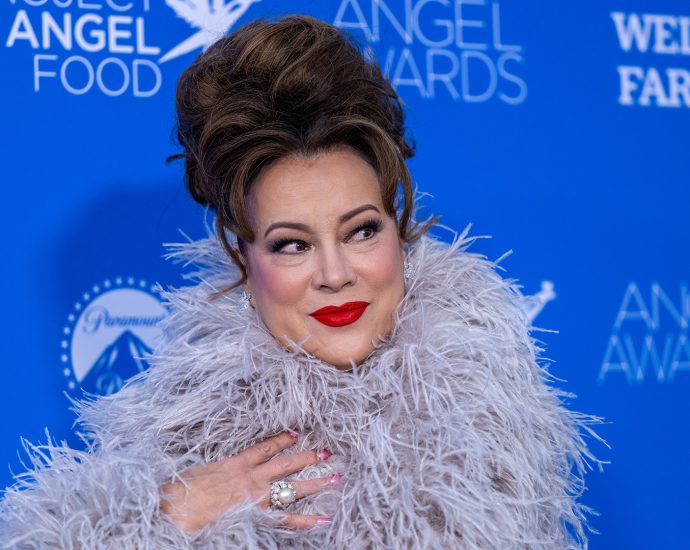 jennifer-tilly-knows-exactly-which-role-made-her-a-queer-icon:-‘i’m-very-proud-of-it’-(exclusive)