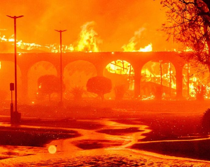 pasadena-jewish-temple-sues-edison-for-igniting-eaton-fire