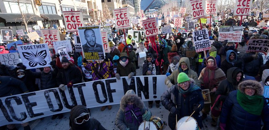 ‘unlike-anything-i’ve-ever-lived-through-before’:-labor’s-role-in-minnesota’s-ice-resistance