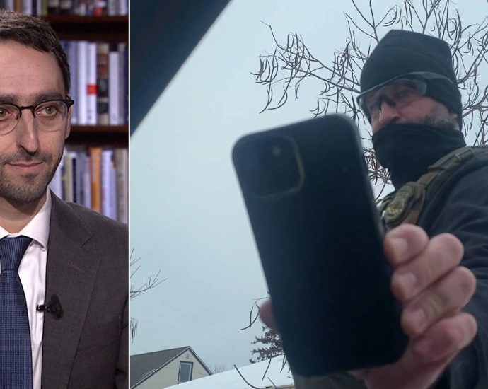 ice-agents-film-minnesota-protesters-&-immigrants-as-part-of-massive-facial-recognition-push