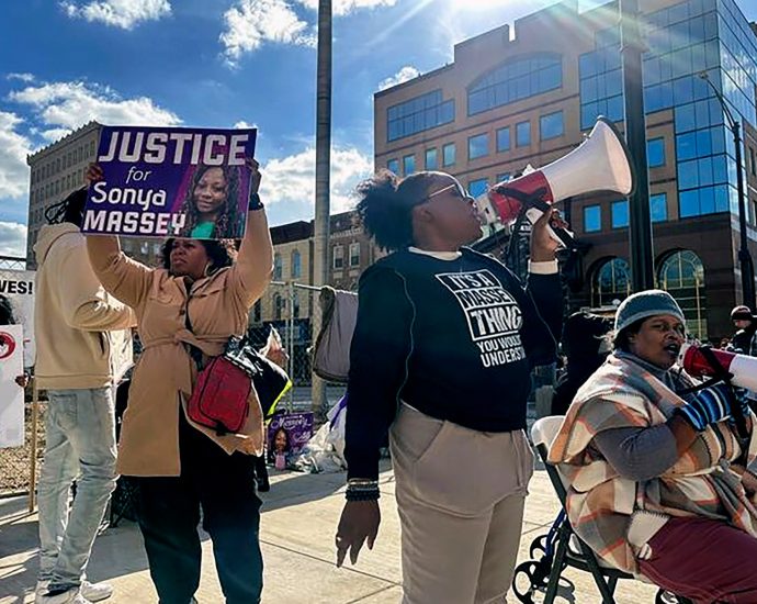 former-illinois-deputy-sentenced-to-20-years-for-us-killing-of-sonya-massey