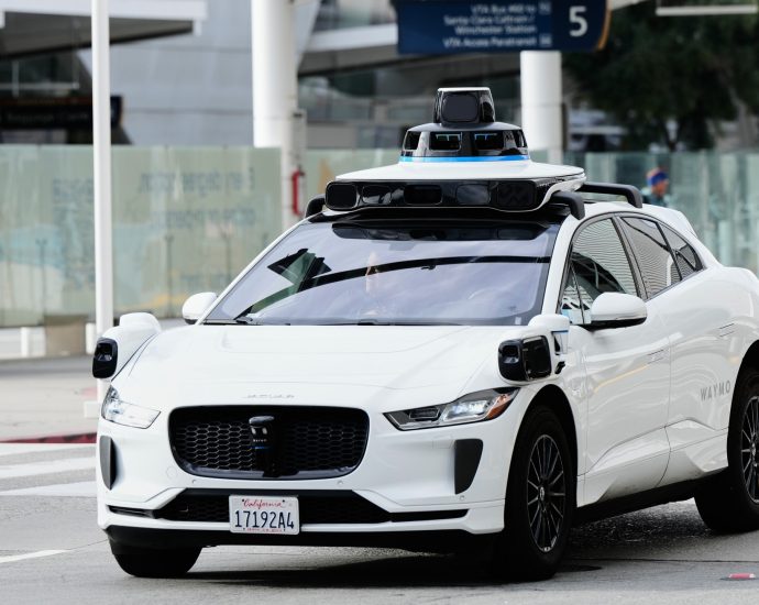 us-opens-probe-after-a-waymo-self-driving-car-hit-a-child-near-a-school