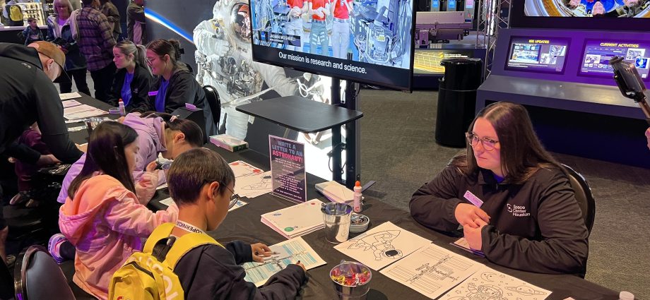 nasa johnson celebrates-25-years in-space with-community-day  