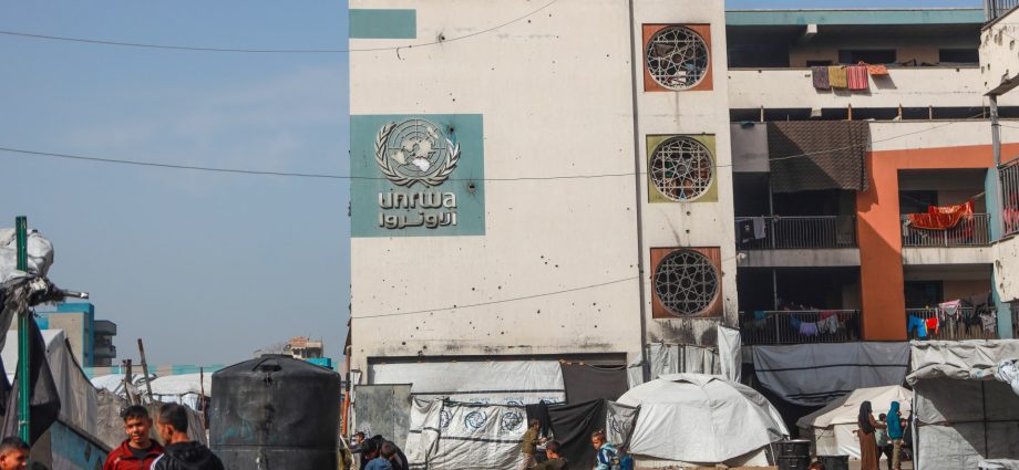 unrwa-staff-cuts-deepen-in-gaza-as-israel-restricts-critical-aid-access