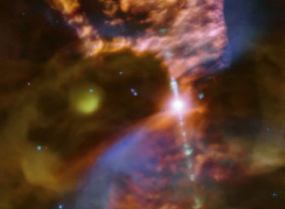 Glowing Nebula Turns Out to Be Stellar Cradle