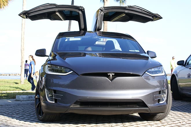 end-of-an-ev-era:-tesla-discontinues-model-s-and-model-x
