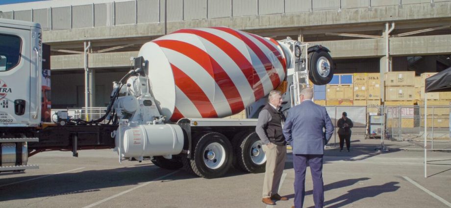 why-the-concrete-in-data-centers-is-a-hidden-source-of-carbon-emissions